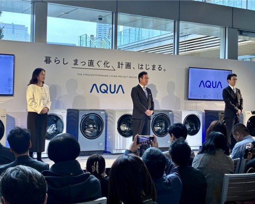 填补行业空白！海尔日本发布纯平滚筒洗衣机