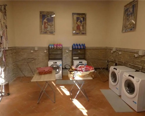 海尔欧洲在意大利开设公益洗衣房